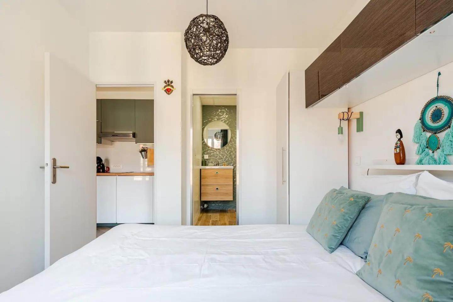 Homelivia Av Jean Medecin Nizza